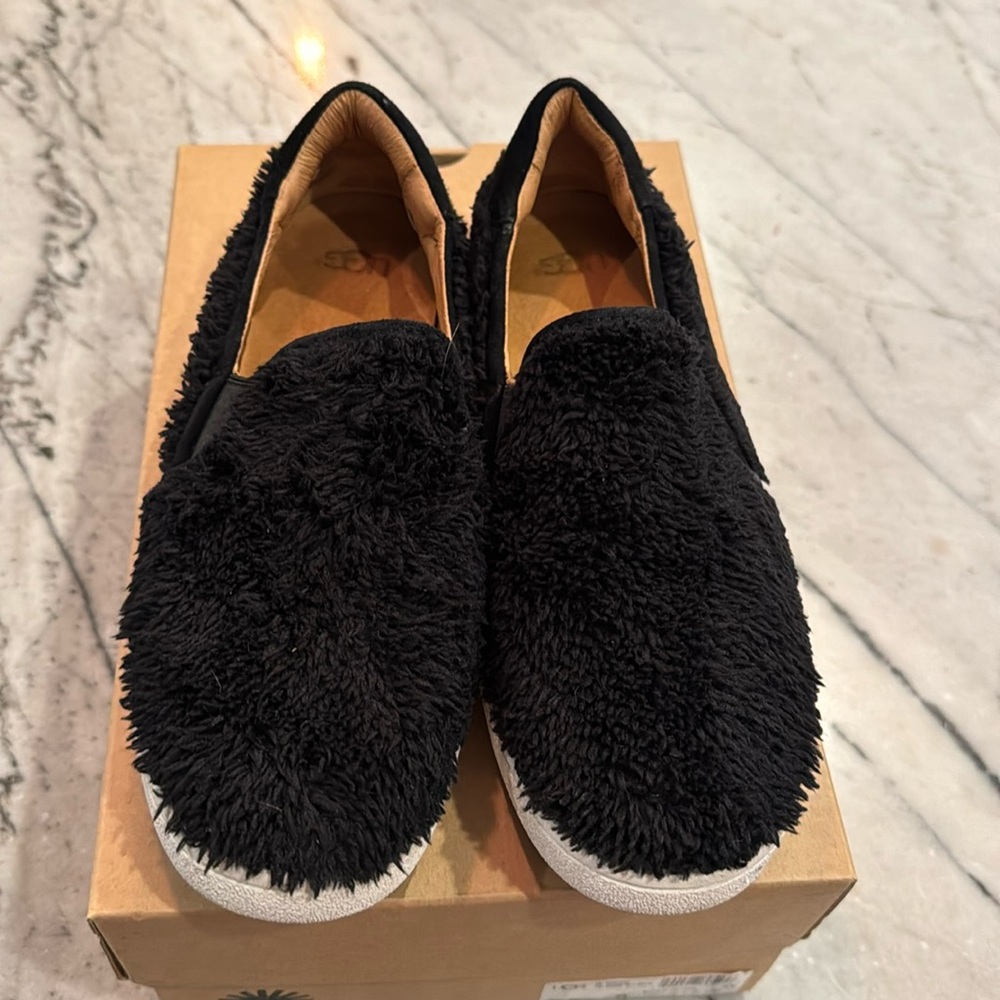 Ugg Shoes Sz 8